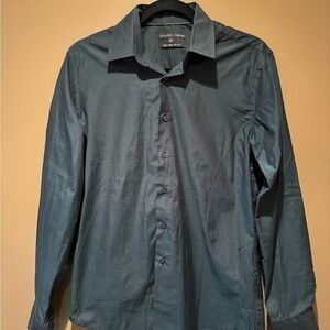 Blue Tailored Dress Shirt with Classic Collar